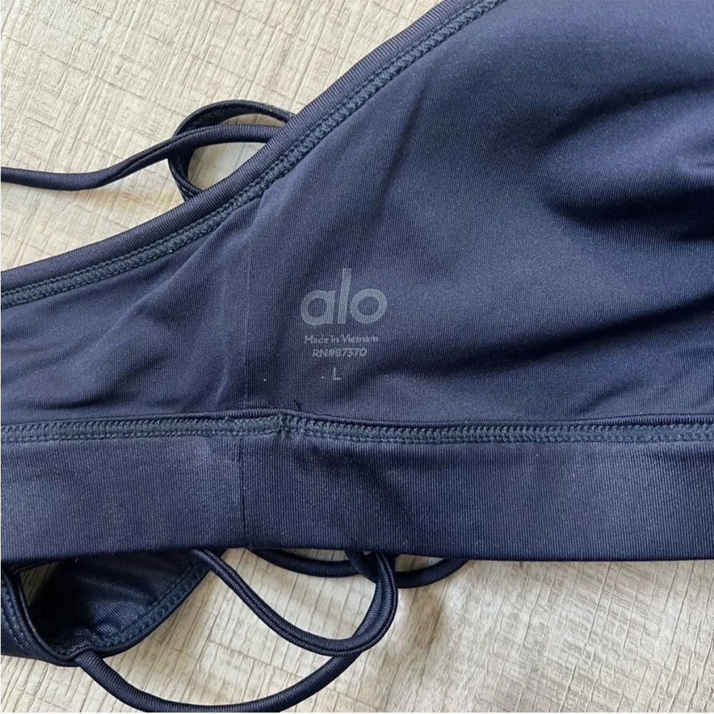 ALO Yoga Blue Sunny Strappy Sports Bra for Intimates NAVY GLOSS Size Large